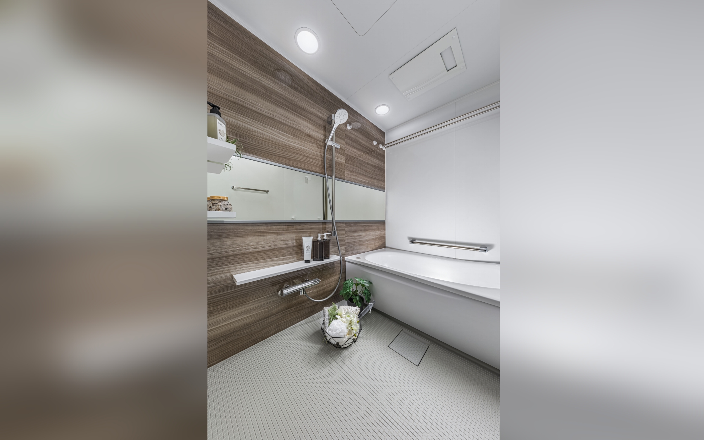 BATHROOM 浴室